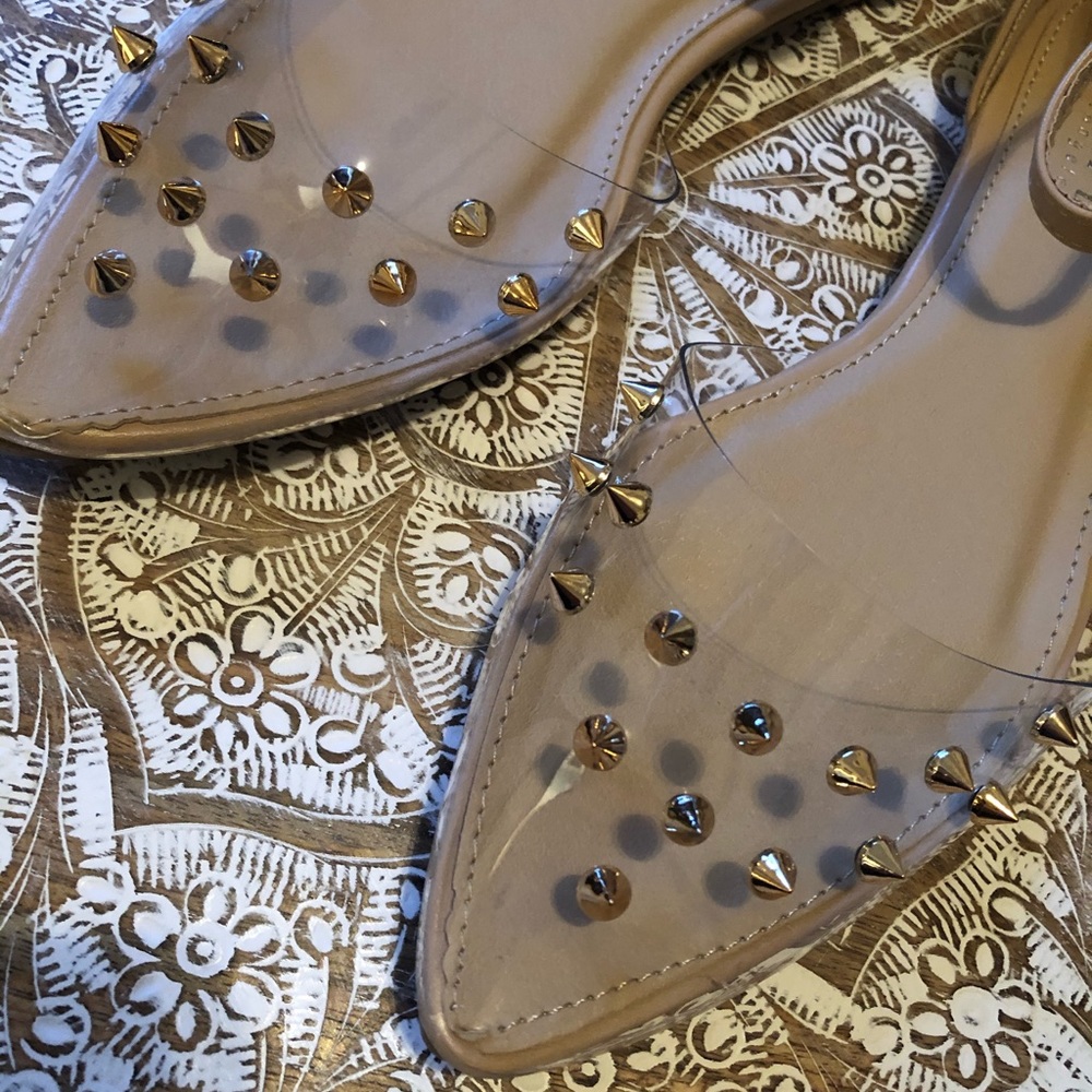 NWT Chic Nude & Clear Flats With Studs - Picture 9 of 13